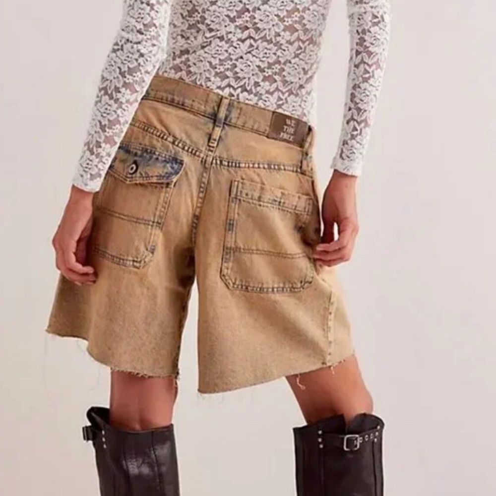 Free People We The Free Boomerang High Rise Long Shorts Size 30 Cowboy NEW - Picture 2 of 13